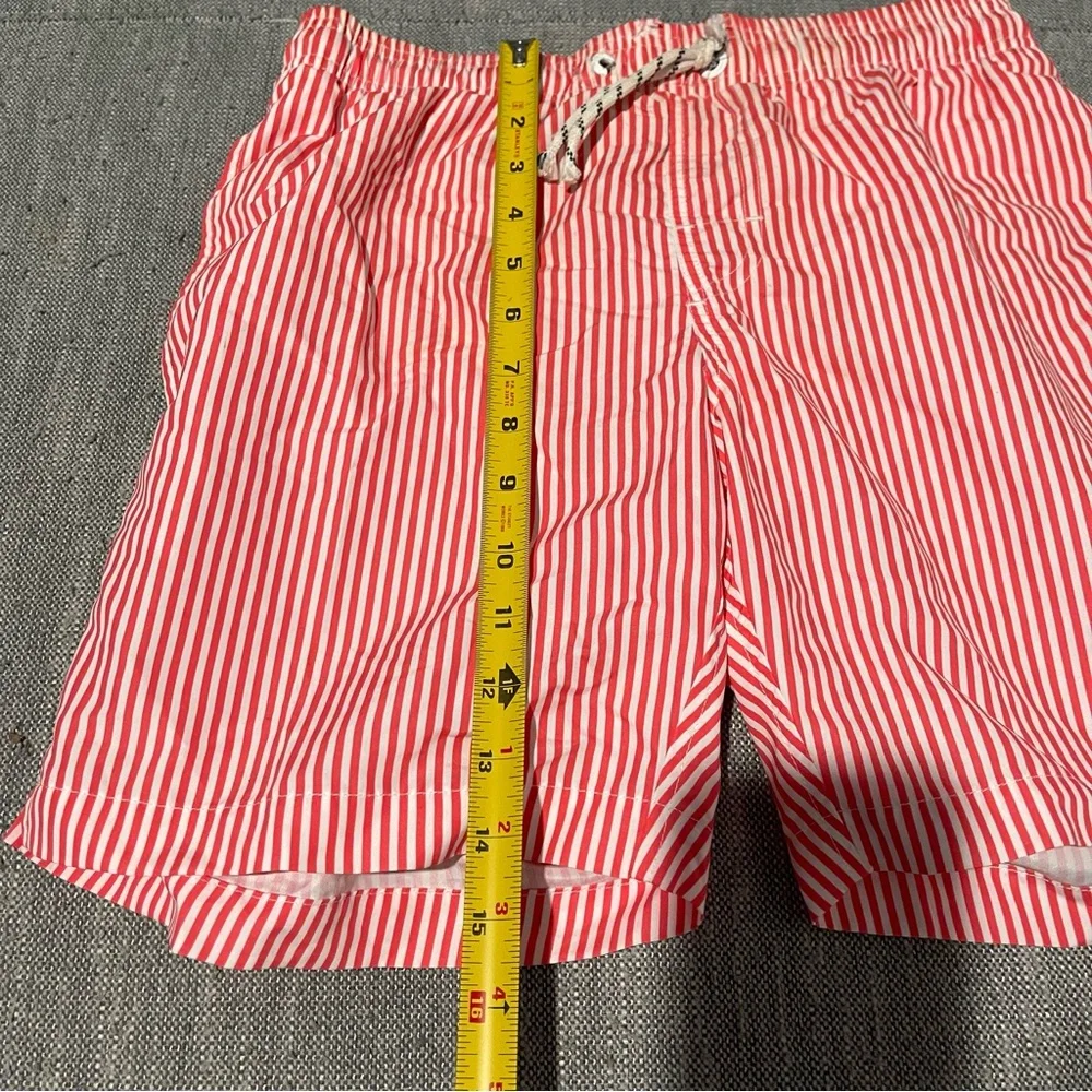 Men’s | Size Small Swim Trunks | Coral/white